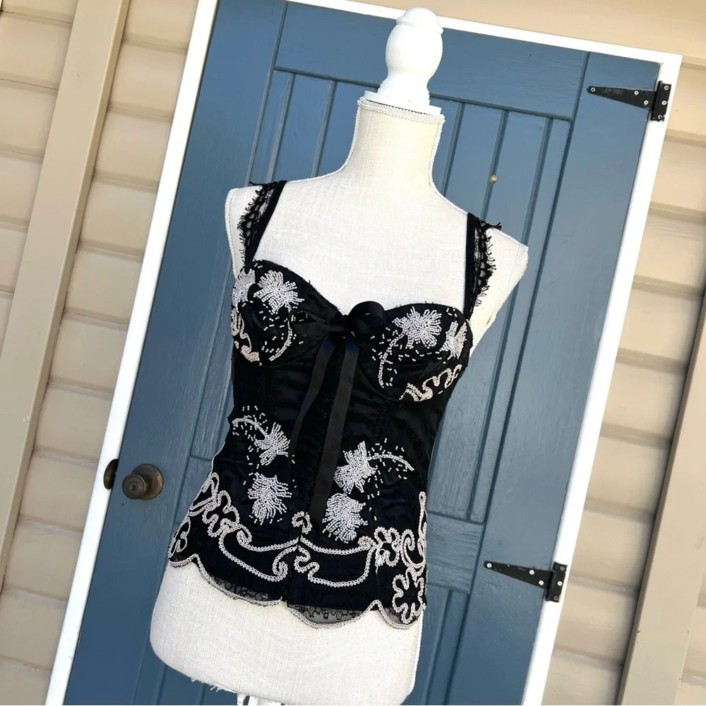 Cotton Club Black lace corset top with white floral embroidery beads Size 34M